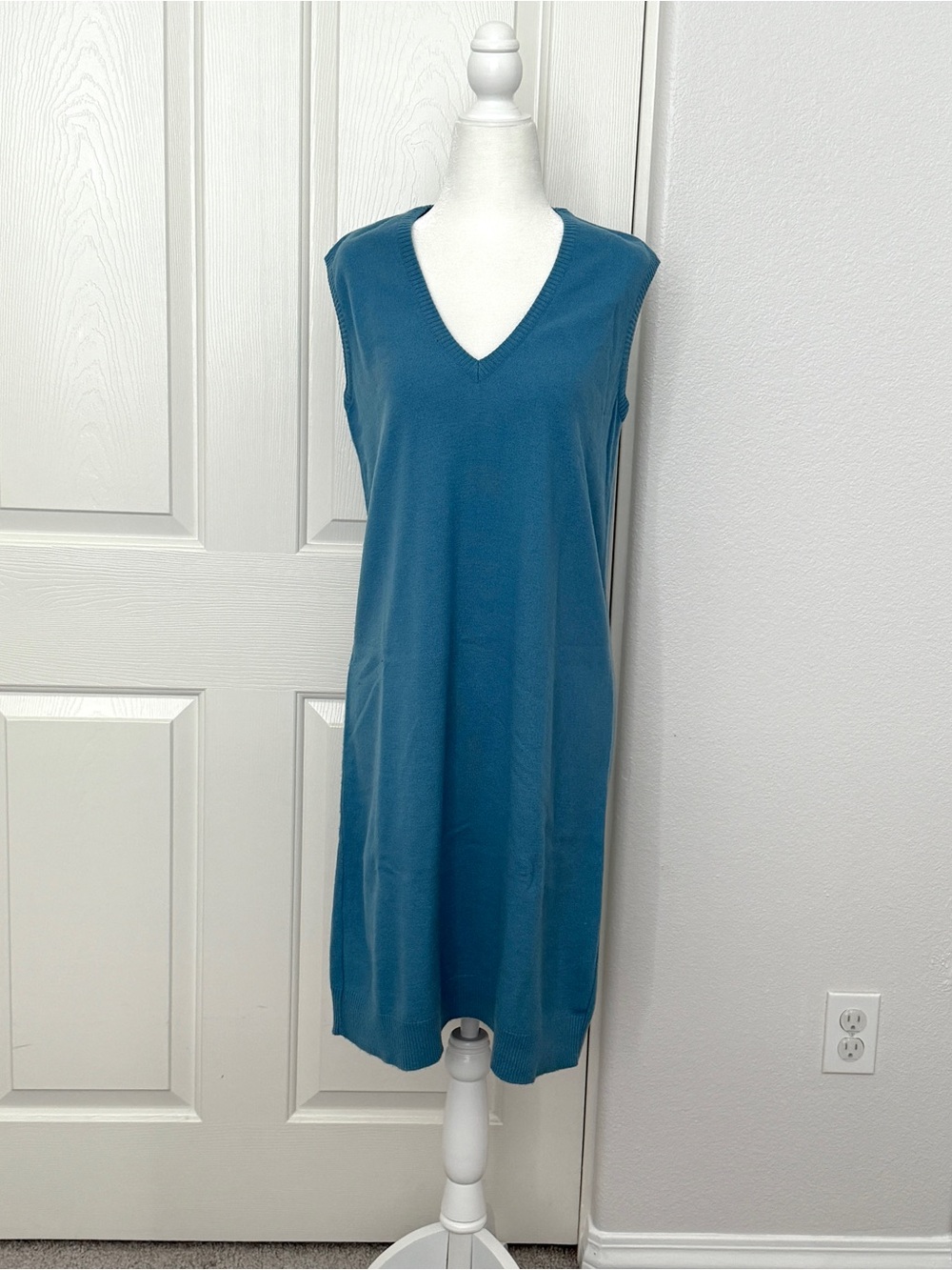 Philosophy di Alberta Ferretti Wool Teal V-Neck Midi Dress